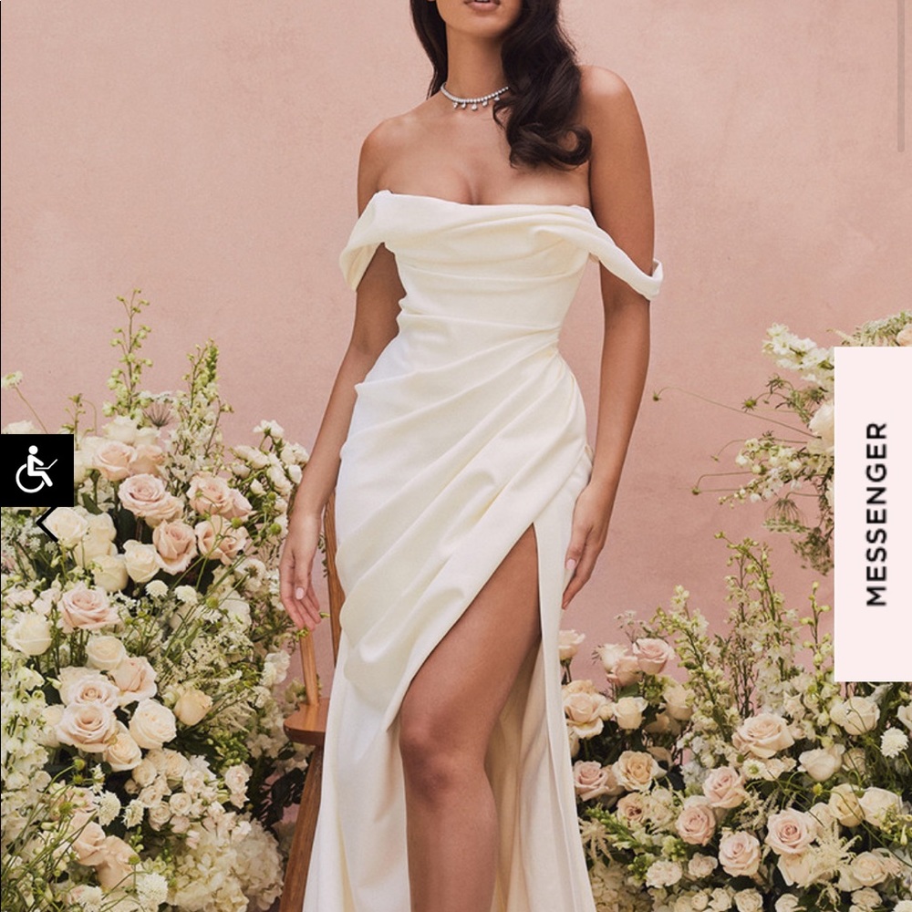 House of CB Delphine Size Small